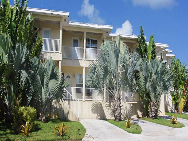 Sapphire Garden Townhouses George Town Exterior photo
